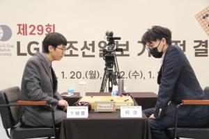 詹姆斯首秀国语原声回放