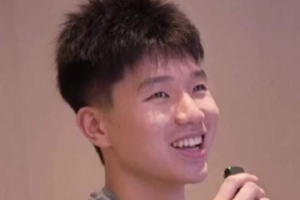 香港金牛粤语教室！除了一天两练和健身 球员们周五还会上粤语课