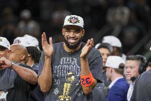 唐斯谈吉布森退役：他是真正的硬汉 期待他在芝加哥执教