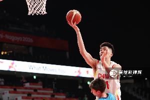降维打击！余嘉豪17分钟10罚怒砍17分6板 正负值+33！