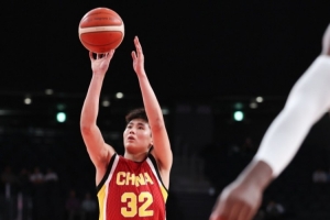 仍需磨练！李悦洲手感平平 6投2中贡献5分2助1断1帽