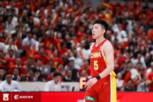 力挽狂澜！廖三宁17投11中砍下30分7板4助 关键时刻救主助中国男篮晋级