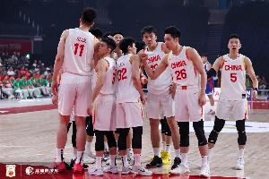 中国男篮迎战沙特 首发五虎：廖三宁、庞峥麟、崔永熙、王俊杰、胡金秋