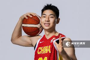 三分低迷！中国男篮全队外线16中4 崔永熙独进3记三分扛起火力