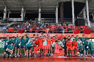 足球报:U23国足韧性与抗压能力获赞,吴曦坐镇中场张玉宁支点效应突出