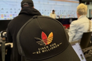 克洛普:我想为德国赢回这面国旗,不愿看到有人挥舞它时被投以异样眼光