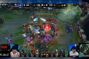 媒体人：整个BO5 Theshy一锅 上路被直接对位 这状态真感觉卖票了