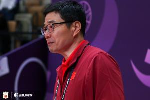 媒体人评男篮落败：国家重视竞技成绩却忽视过程 也缺乏足够耐心