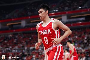 状态平平！庞峥麟首节4分钟3投1中 仅得2分1助攻