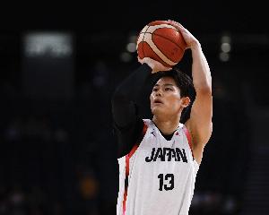 记者:日本用现代篮球给我们上了一课 四要素核心数据全面领先
