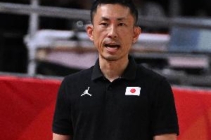 媒体人谈日本男篮主帅：吉本泰辅无职业背景无圈子 若在中国难获俱乐部信任