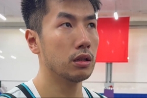 北控男篮公开训练课举行 邹雨宸：新帅带来整体配合与防守理念的改变