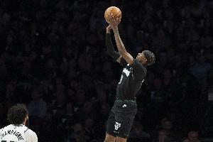 名记看好麦克丹尼尔斯:新赛季或成攻防全能顶级锋线 冲击全明星席位