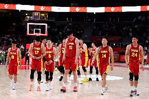 媒体人:真正坚持做正确小事的人太少 承认中国篮球需要改变的人太少
