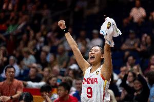 替补高光！唐子婷5中2贡献7分2板2助 正负值高达+37