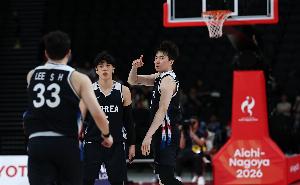韩国男篮迎来黄金机会!小组赛曾100-83大胜日本 夺冠即可免兵役