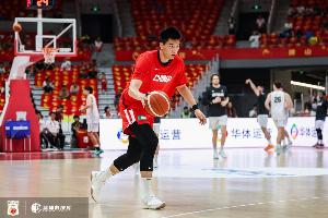 亚运篮板效率力压群雄！焦泊乔场均9.5分钟高效砍下5.5分4.2板