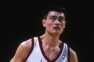 博主感慨：姚明时代男篮竟是巅峰 原以为是起点却成终点