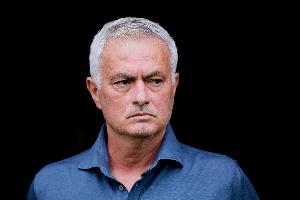 葡超旧怨重燃！《马卡报》回顾穆里尼奥曾讽刺尤尔曼学葡语的动机