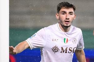 吉尔莫谈平局：结果可以接受 缺席世界杯是沉重打击