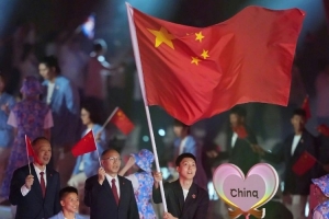 杨毅：旗手胡明轩刚官宣男篮便惨败 打领导的脸还有更狠的吗