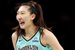 WNBA百场里程碑！韩旭替补登场3投1中贡献2分2板1助