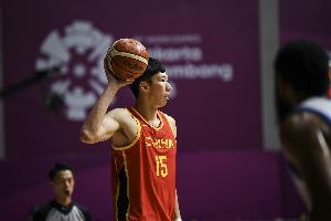 媒体人爆料：周琦主动请战亚运会遭拒 郭士强以缺席夏训为由拒绝征召