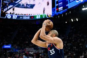 NBA官方发文致敬宣布退役的巴图姆：21年职业生涯 18个赛季征战NBA