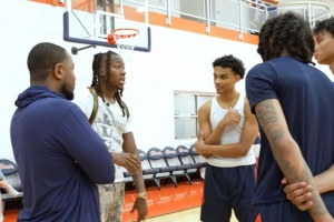 多苏穆盛赞母校：伊利诺伊训练设施超多数NBA球队 仅快船勇士或更胜一筹