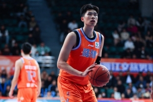 晋江经济报:机遇与压力并存 福建男篮剑指季后赛