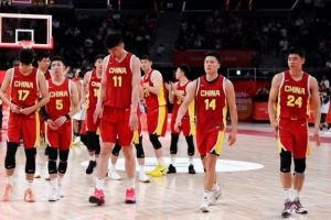韩媒：中国球迷怒批男篮表现 称应让全队去服兵役磨炼