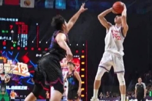 有你“豪”果“汁！曹芷豪对决段成果，CBA强度究竟几何？