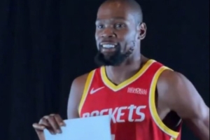 NBA官方发布杜兰特定妆照：KD蓄势待发 迎来生涯第20季