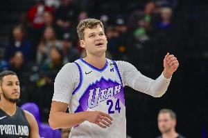 湖人随队记者:凯斯勒在场时湖人防守需跻身NBA前8-10 缺席时或仅排第16-22