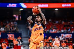 FIBA洲际杯-古德温37分难救主 李添荣22分 上海男篮惨遭非洲冠军19分大逆转