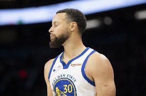 ESPN新榜库里跌至第12！香波特力挺：他永远不该被排除在前十之外