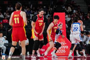 陈明伶：张子宇还很年轻 大家需要给她更多的时间 她进步了很多