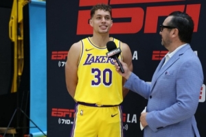湖人自媒体盛赞马农:防守影响力远超数据 开发进攻即可立足NBA