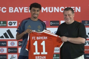 图片报:拜仁后卫布朗荣膺本年度巴伐利亚杰出青年运动员奖