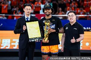上赛季总决赛MVP！上海队记：古德温最快明日完成注册