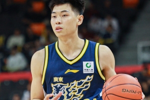 状态仍需调整！崔永熙替补登场22分钟 9投3中拿下9分2板3助
