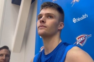 斯特尔茨盛赞雷霆球迷：他们太棒了 雷霆是离家乡最近的NBA球队