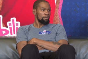 KD：2019总决赛勇士没人逼我复出 这是我自己做的决定&我从不后悔
