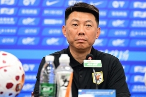 唐田：我们对年轻球员的使用是独一档的存在，年轻人不能为用而用