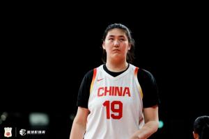 意愿强烈!媒体人:已有多支WNBA球队与张子宇的团队取得了联系