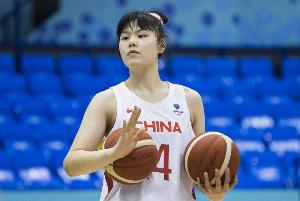 李月汝时隔一季重返WCBA 上季留洋归来加盟山西女篮