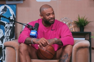 塔克沉迷球鞋设计成痴:连玩NBA 2K也要亲自定制 反复推敲配色细节