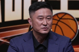 杜锋：顾全是新赛季压力最大的主帅 李楠紧随其后