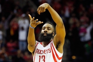 初入NBA时哪位球员最难防守？卡梅隆·约翰逊：效力火箭时期的哈登