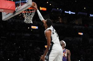 ClutchPoints调查：30位媒体人票选DPOY 文班亚马以29票断层领跑